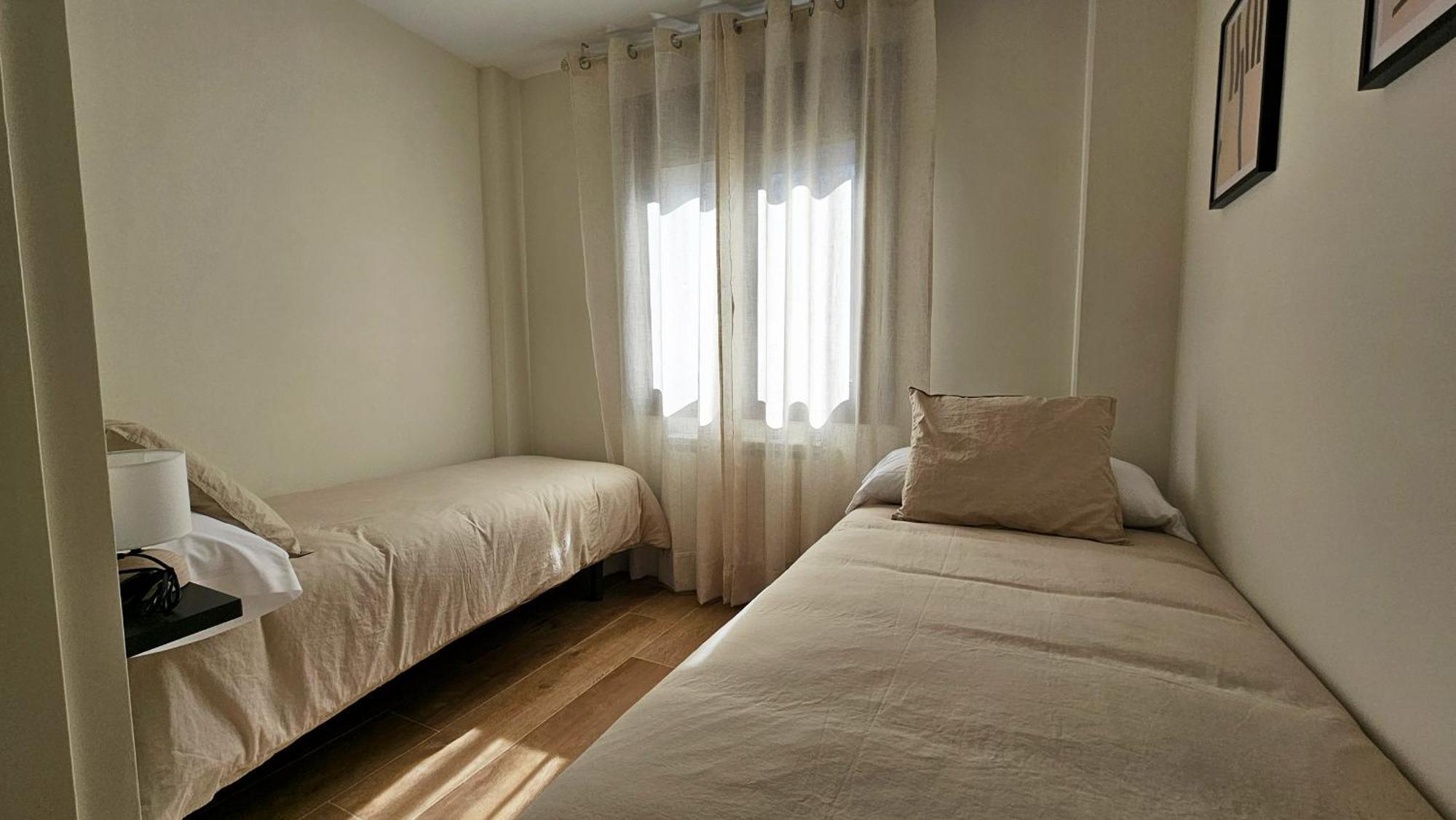 Apartamentos La Florida Касаларрейна Экстерьер фото